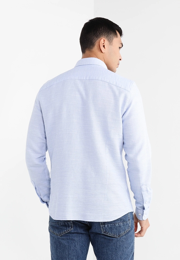 LC WAIKIKI Slim Fit Long Sleeve Twill Poplin Shirt 4 LC WAIKIKI Slim Fit Long Sleeve Twill Poplin Shirt - Image 2