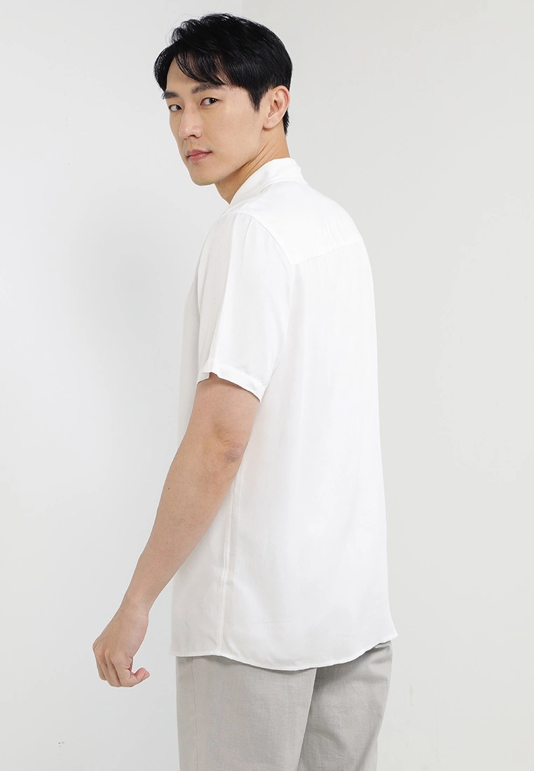 LC WAIKIKI Standard Fit Short Sleeve Men's Shirt 4 LC WAIKIKI Standard Fit Short Sleeve Men's Shirt - Image 2