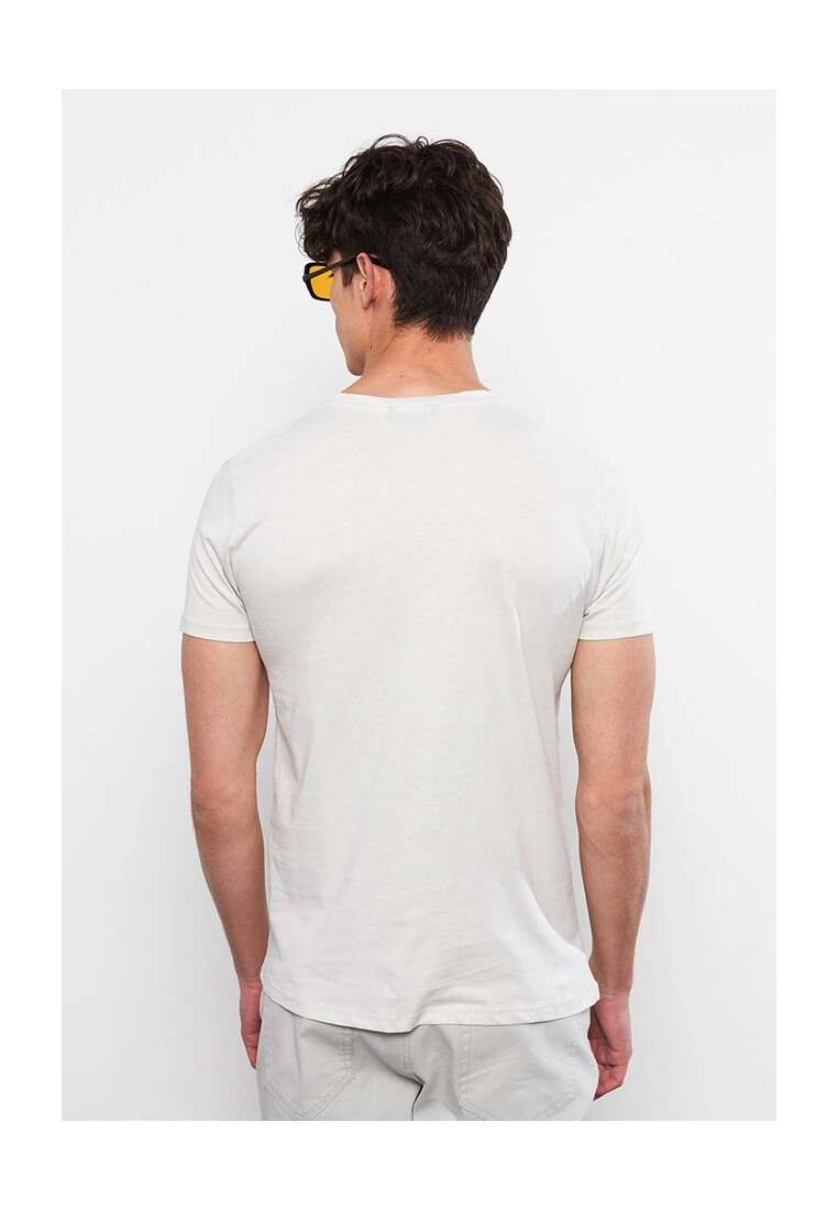 LC WAIKIKI Basic Cotton Men's T-Shirt 4 LC WAIKIKI Basic Cotton Men's T-Shirt - Image 2