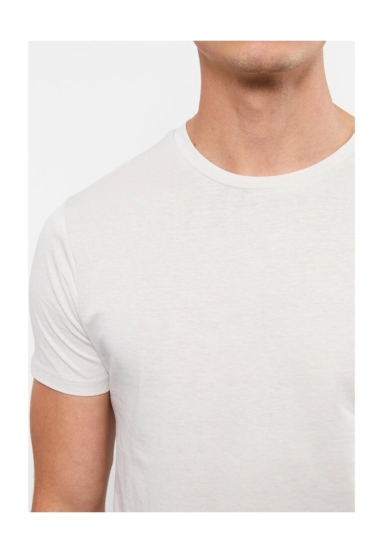 LC WAIKIKI Basic Cotton Men's T-Shirt 5 LC WAIKIKI Basic Cotton Men's T-Shirt - Image 3