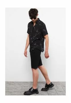 LC WAIKIKI Slim Fit Gabardine Shorts -LC WAIKIKI popular shop lc waikiki 0131 2347626 4