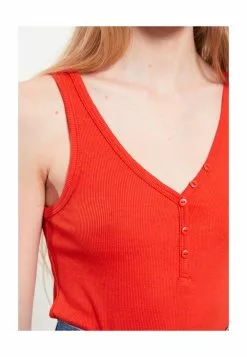 LC WAIKIKI Casual V-Neck Straight Women Tank Top 11 LC WAIKIKI Casual V-Neck Straight Women Tank Top -LC WAIKIKI popular shop lc waikiki 0161 0314226 3