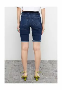 LC WAIKIKI Slim Fit Women's Denim Shorts 9 LC WAIKIKI Slim Fit Women's Denim Shorts -LC WAIKIKI popular shop lc waikiki 0188 7115916 2