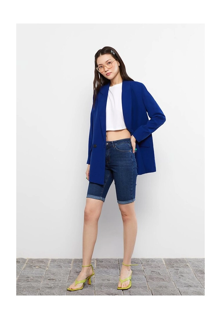 LC WAIKIKI Slim Fit Women's Denim Shorts 6 LC WAIKIKI Slim Fit Women's Denim Shorts - Image 4