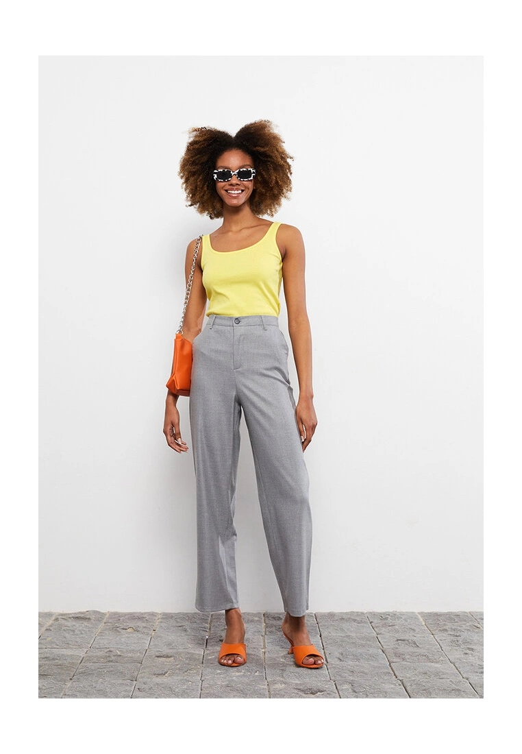 LC WAIKIKI Plain Tank Top 6 LC WAIKIKI Plain Tank Top - Image 4