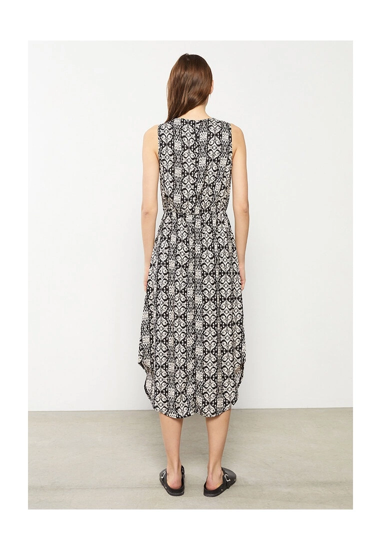 LC WAIKIKI Sleeveless Viscose Dress 4 LC WAIKIKI Sleeveless Viscose Dress - Image 2