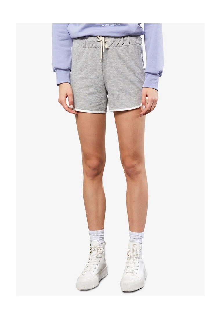 LC WAIKIKI Straight Bermuda Shorts 3 LC WAIKIKI Straight Bermuda Shorts