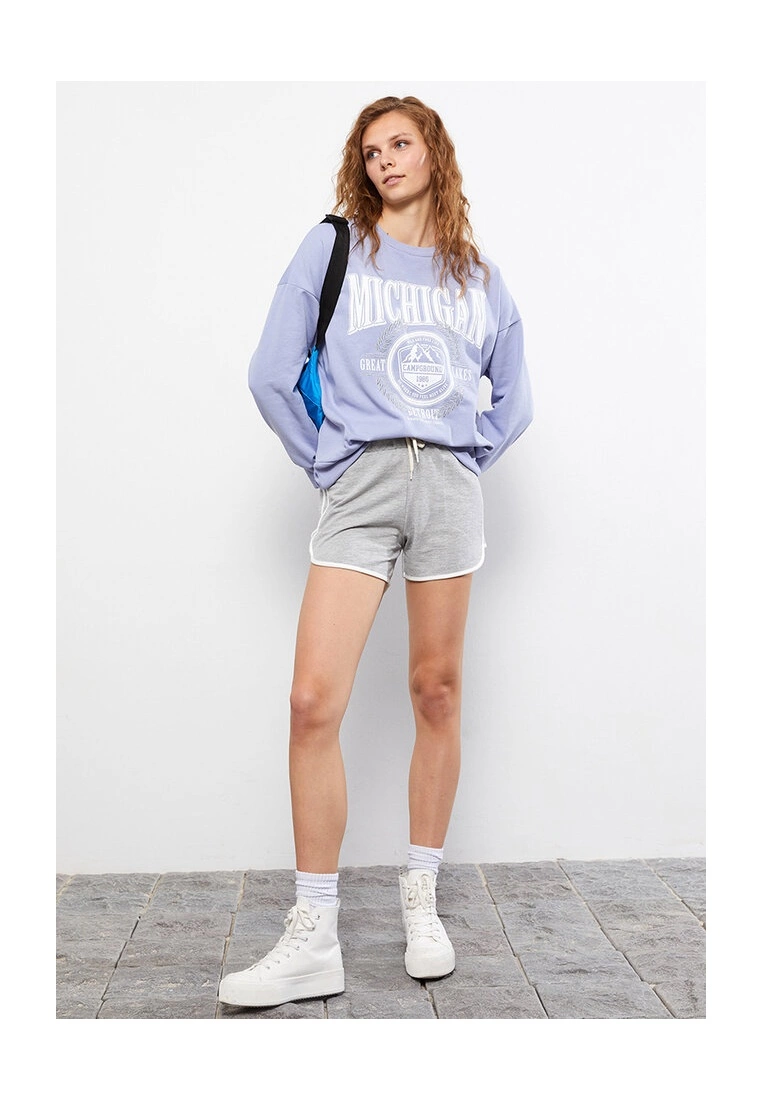 LC WAIKIKI Straight Bermuda Shorts 6 LC WAIKIKI Straight Bermuda Shorts - Image 4