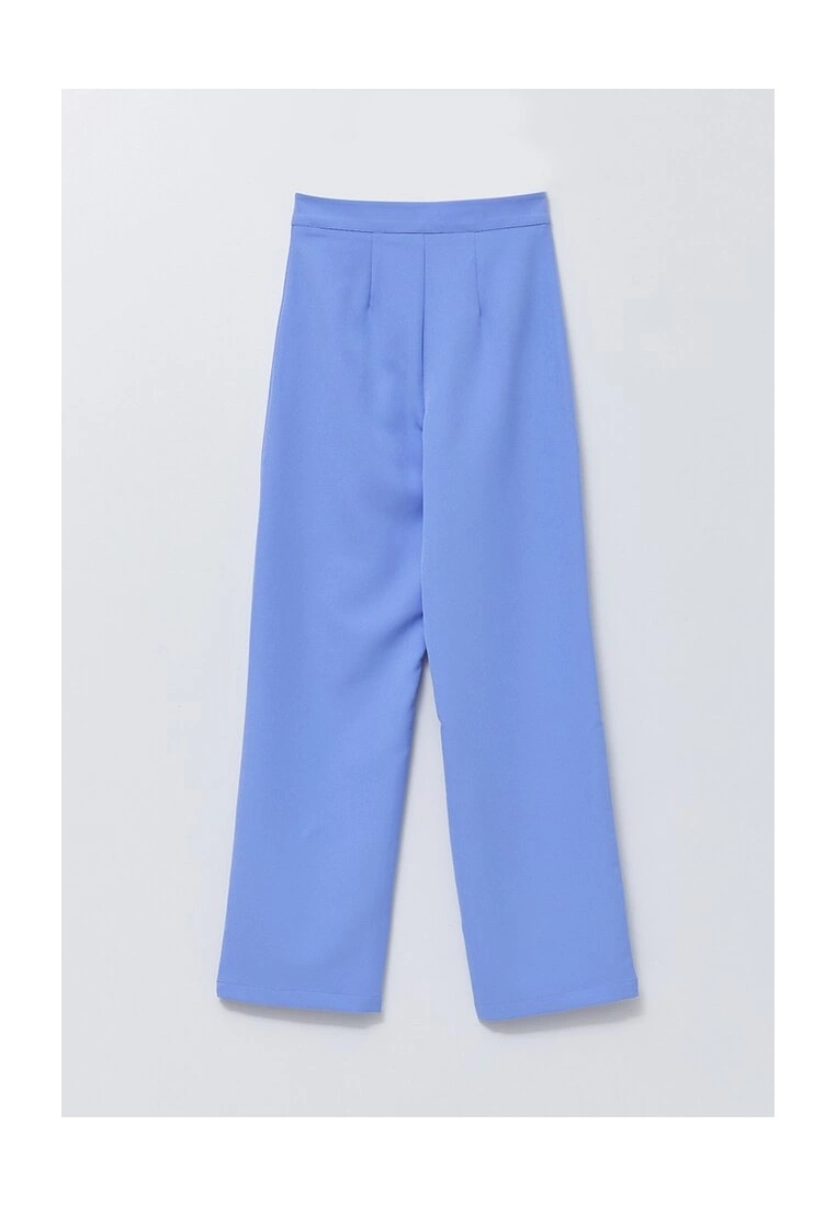 LC WAIKIKI Comfortable Fit Straight Trousers 9 LC WAIKIKI Comfortable Fit Straight Trousers - Image 7