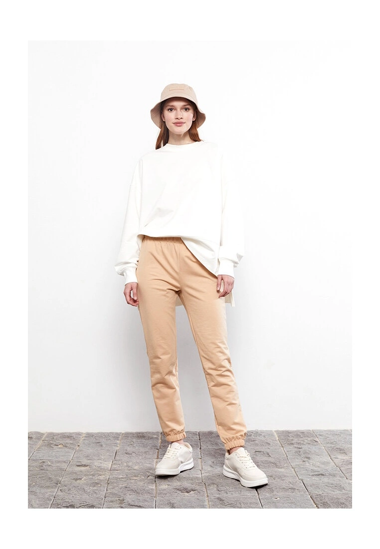 LC WAIKIKI Women Plain Jogger Sweatpants 6 LC WAIKIKI Women Plain Jogger Sweatpants - Image 4