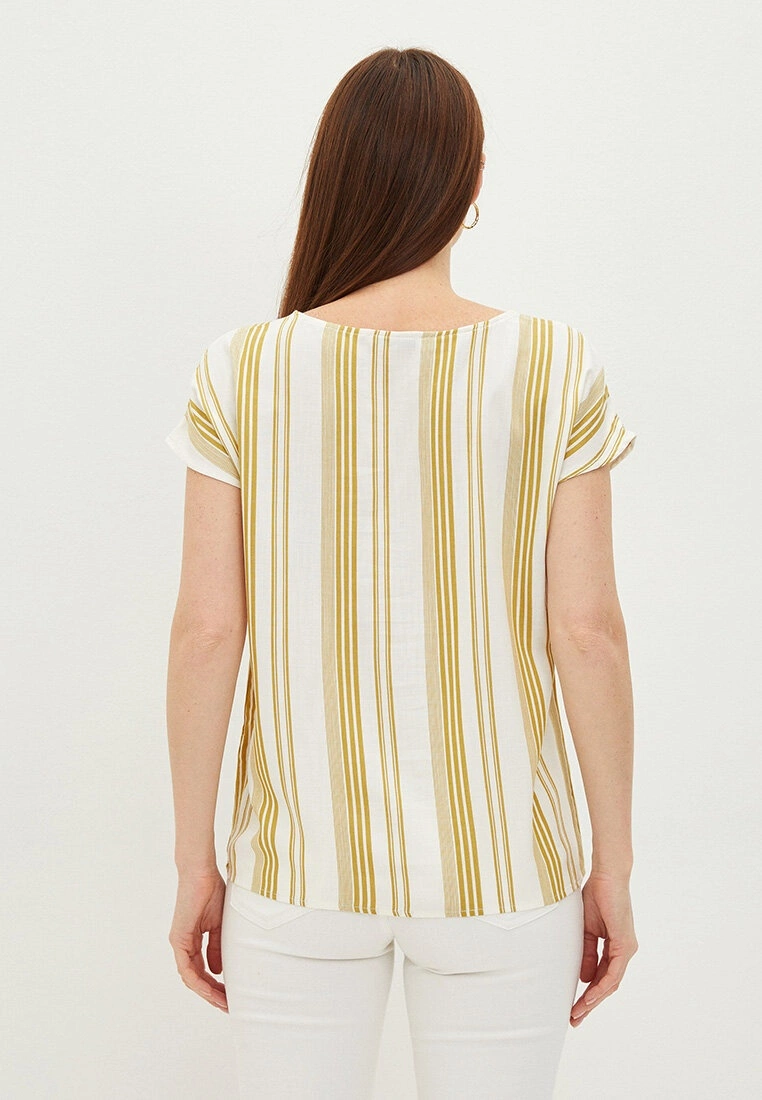 LC WAIKIKI Crew Neck Striped Short Sleeve Viscose Women's Blouse 5 LC WAIKIKI Crew Neck Striped Short Sleeve Viscose Women's Blouse - Image 3