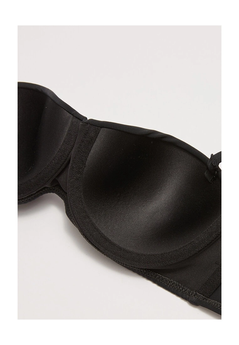 LC WAIKIKI Unfilled Plain Raschel Fabric Bikini Top 5 LC WAIKIKI Unfilled Plain Raschel Fabric Bikini Top - Image 3