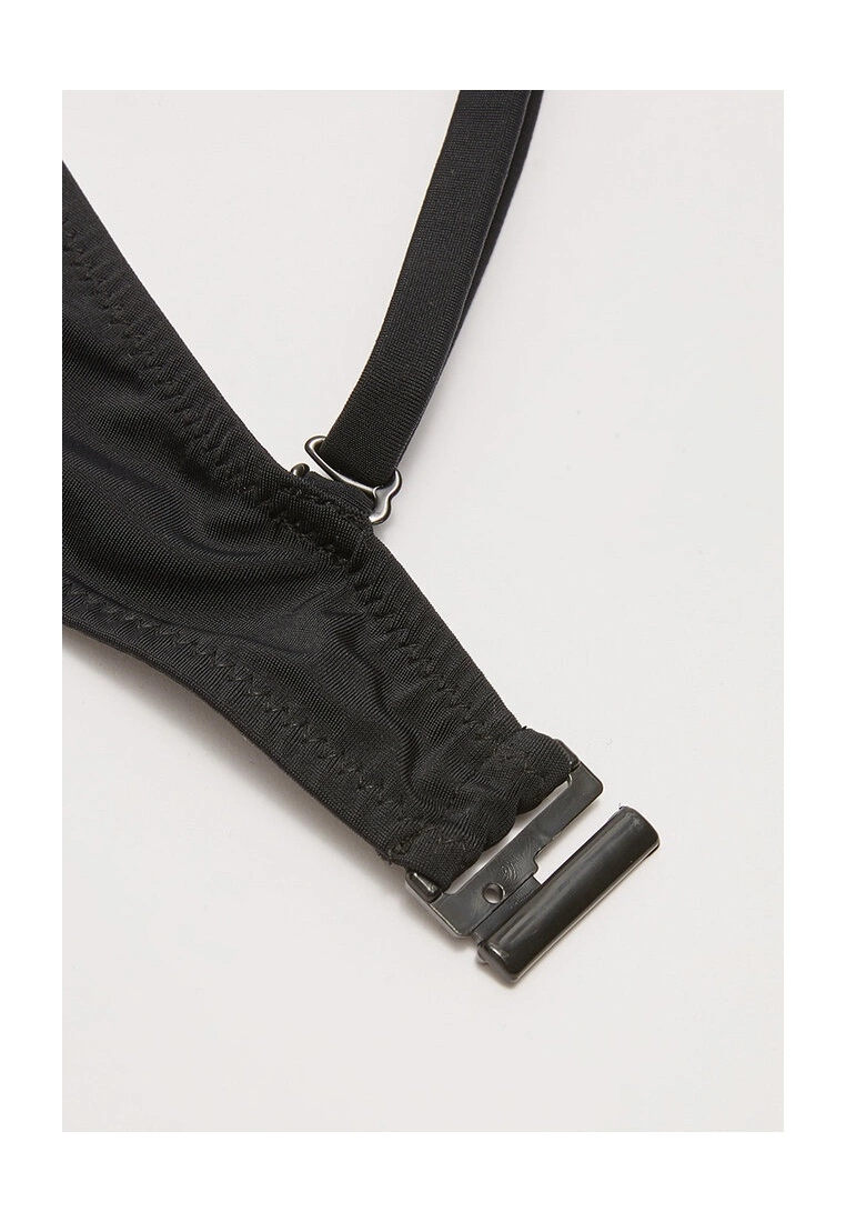 LC WAIKIKI Unfilled Plain Raschel Fabric Bikini Top 6 LC WAIKIKI Unfilled Plain Raschel Fabric Bikini Top - Image 4