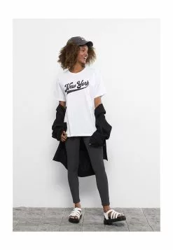 LC WAIKIKI Crew Neck Printed Short Sleeve Cotton Women's T-Shirt -LC WAIKIKI popular shop lc waikiki 0476 5904226 4