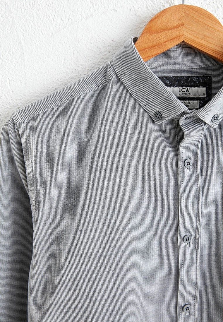 LC WAIKIKI Slim Fit Long Sleeve Velvet Shirt 6 LC WAIKIKI Slim Fit Long Sleeve Velvet Shirt - Image 4