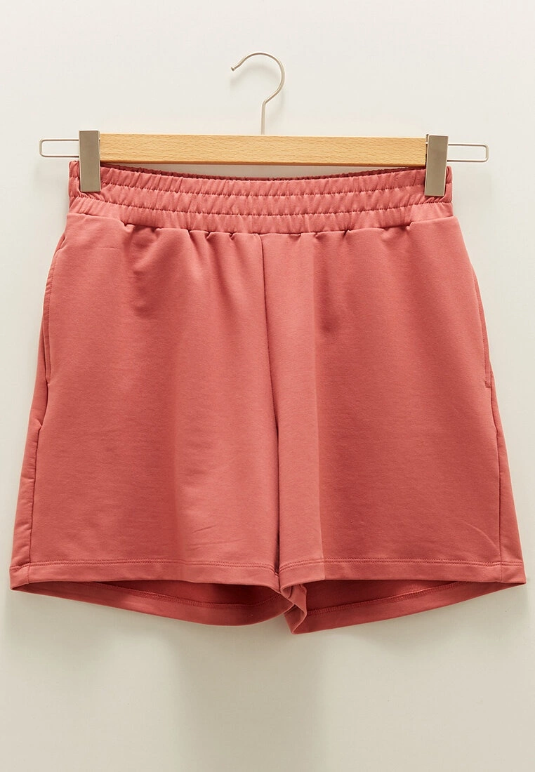 LC WAIKIKI Elastic Waist Straight Pocket Detailed Maternity Shorts 5 LC WAIKIKI Elastic Waist Straight Pocket Detailed Maternity Shorts - Image 3