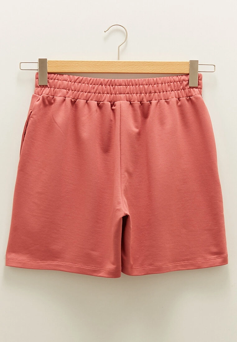 LC WAIKIKI Elastic Waist Straight Pocket Detailed Maternity Shorts 6 LC WAIKIKI Elastic Waist Straight Pocket Detailed Maternity Shorts - Image 4