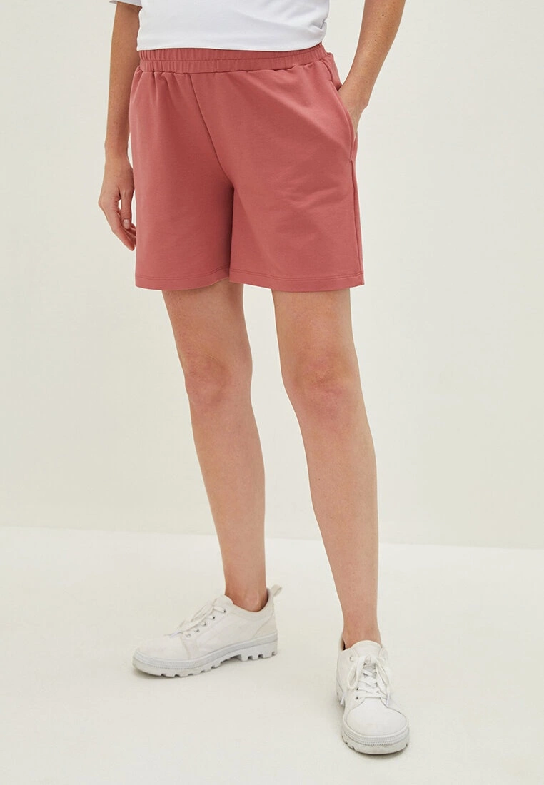 LC WAIKIKI Elastic Waist Straight Pocket Detailed Maternity Shorts 8 LC WAIKIKI Elastic Waist Straight Pocket Detailed Maternity Shorts - Image 6