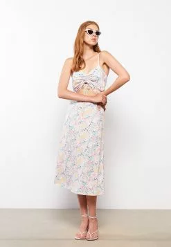 LC WAIKIKI Heart Collar Floral Strap Viscose Women's Dress -LC WAIKIKI popular shop lc waikiki 0522 1365726 3