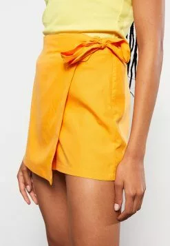 LC WAIKIKI Zippered Waist Straight Gabardine Women Short Skirt -LC WAIKIKI popular shop lc waikiki 0554 3313236 4