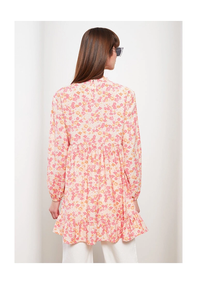 LC WAIKIKI Classic Collar Long Sleeves Women Blouse 4 LC WAIKIKI Classic Collar Long Sleeves Women Blouse - Image 2