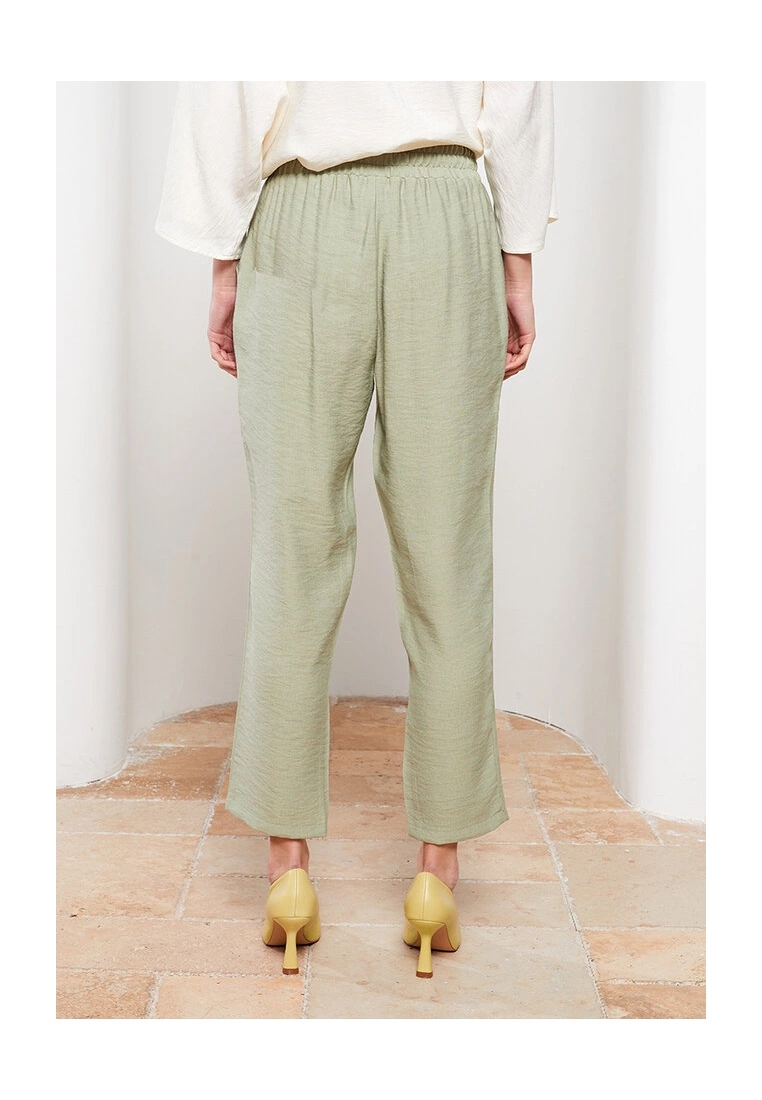 LC WAIKIKI Comfortable Fit Straight Trousers 4 LC WAIKIKI Comfortable Fit Straight Trousers - Image 2