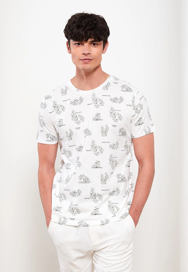 LC WAIKIKI Crew Neck Short Sleeve Printed Combed Cotton Men's T-Shirt 3 LC WAIKIKI Crew Neck Short Sleeve Printed Combed Cotton Men's T-Shirt