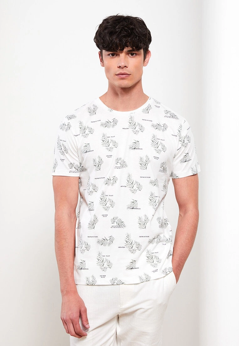 LC WAIKIKI Crew Neck Short Sleeve Printed Combed Cotton Men's T-Shirt 4 LC WAIKIKI Crew Neck Short Sleeve Printed Combed Cotton Men's T-Shirt - Image 2