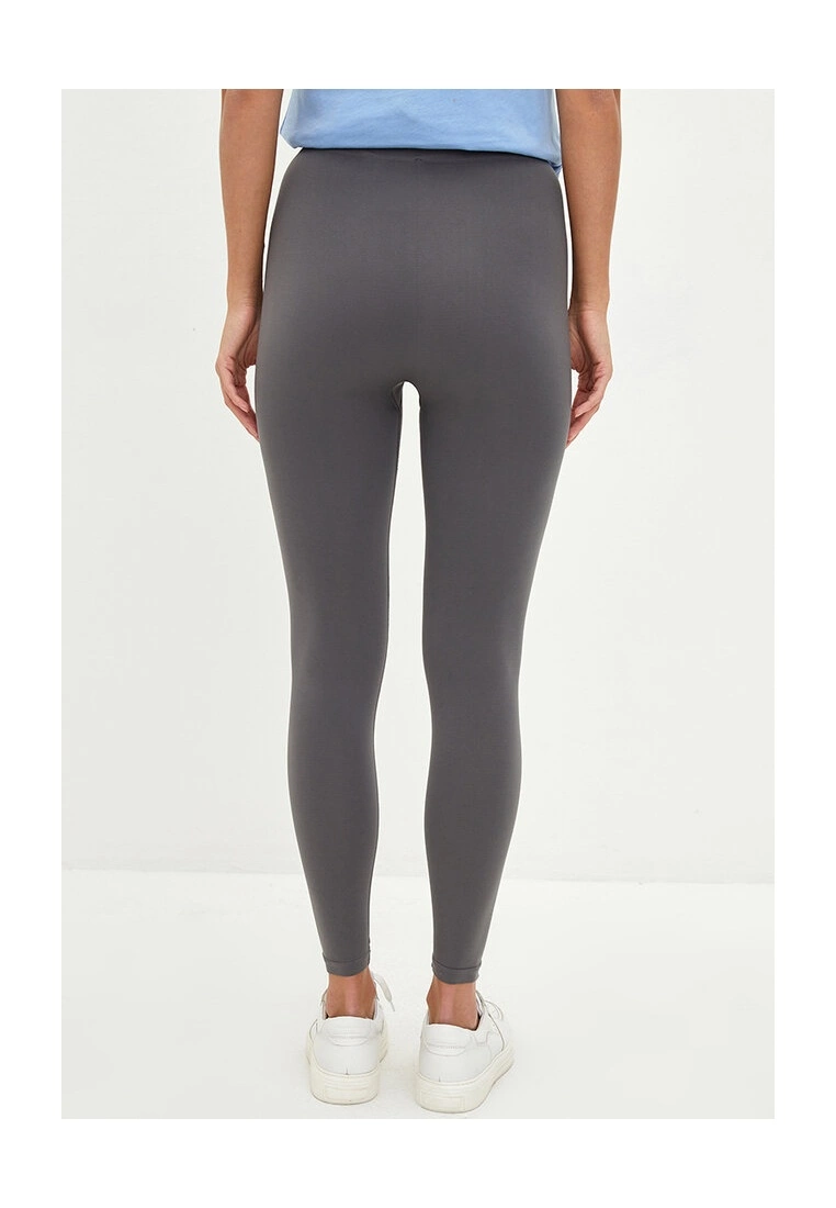 LC WAIKIKI Elastic Waist Plain Maternity Leggings 4 LC WAIKIKI Elastic Waist Plain Maternity Leggings - Image 2