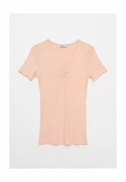 LC WAIKIKI V Neck Straight Women T-Shirt -LC WAIKIKI popular shop lc waikiki 0691 6035226 6