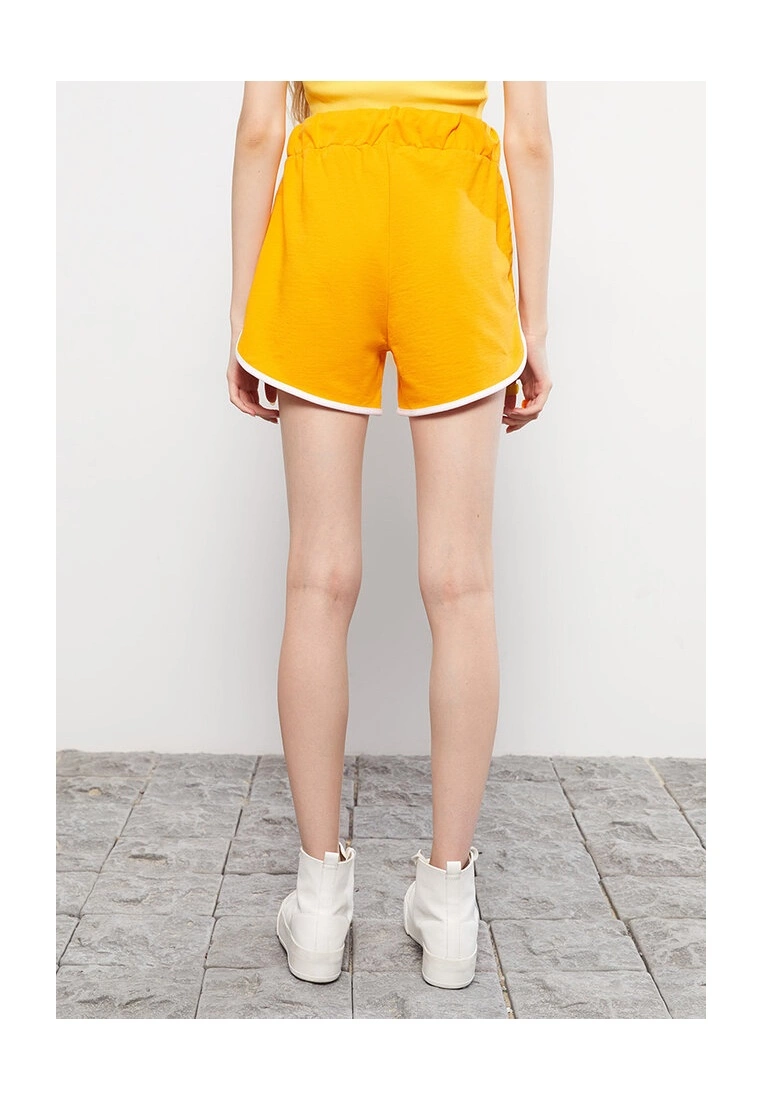 LC WAIKIKI Casual Straight Shorts 4 LC WAIKIKI Casual Straight Shorts - Image 2