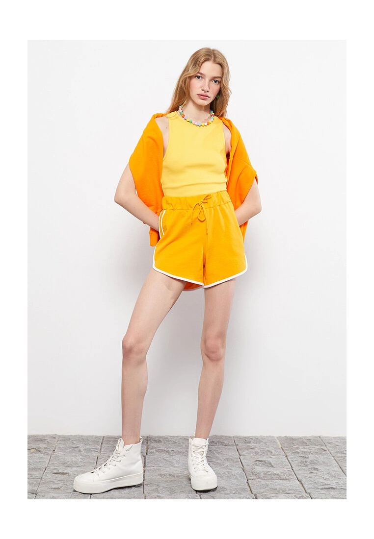 LC WAIKIKI Casual Straight Shorts 6 LC WAIKIKI Casual Straight Shorts - Image 4