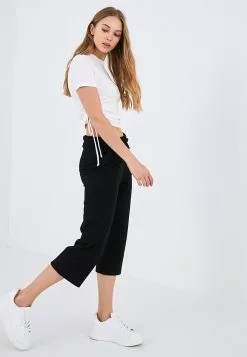 LC WAIKIKI Women's Capri With Pocket Detailed Waist Elastic 7 LC WAIKIKI Women's Capri With Pocket Detailed Waist Elastic -LC WAIKIKI popular shop lc waikiki 0724 2949836 2