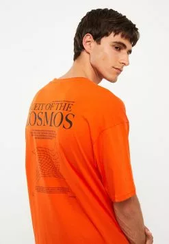 LC WAIKIKI Oversize Crew Neck Short Sleeved Printed Combed Cotton Men's T-Shirt -LC WAIKIKI popular shop lc waikiki 0897 4557236 4