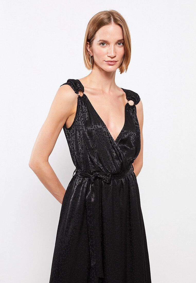 LC WAIKIKI Double Breasted Neck Patterned Sleeveless Satin Women's Dress 4 LC WAIKIKI Double Breasted Neck Patterned Sleeveless Satin Women's Dress - Image 2