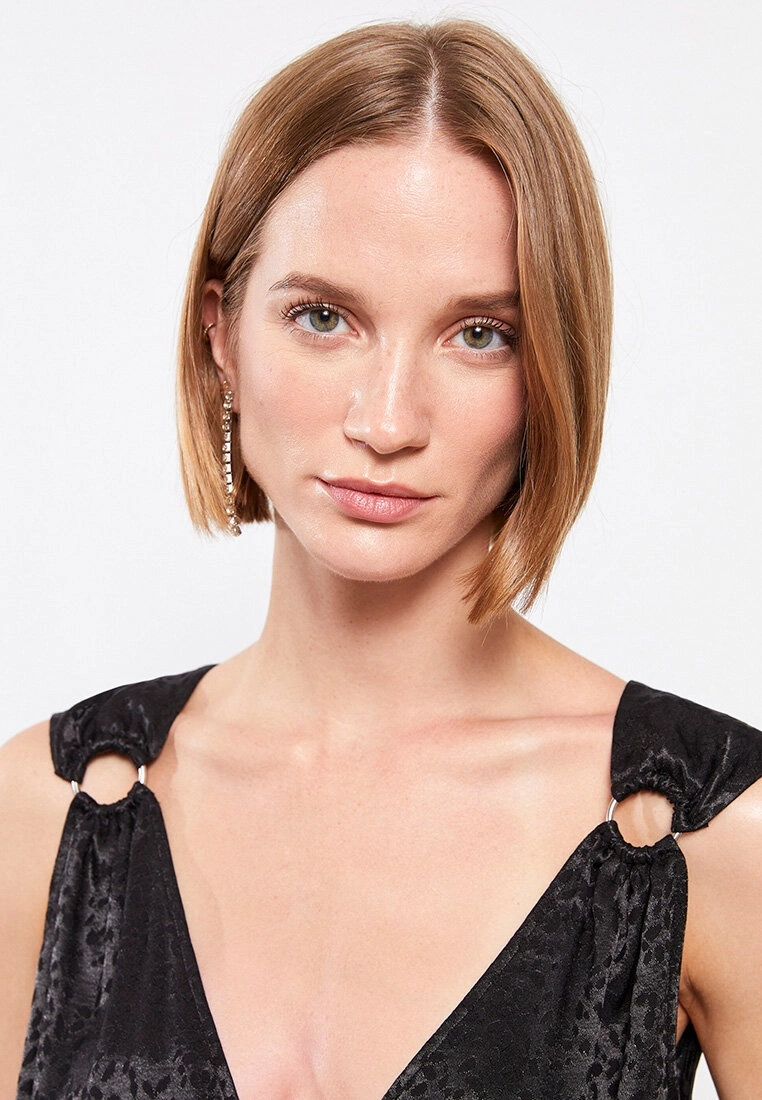 LC WAIKIKI Double Breasted Neck Patterned Sleeveless Satin Women's Dress 5 LC WAIKIKI Double Breasted Neck Patterned Sleeveless Satin Women's Dress - Image 3