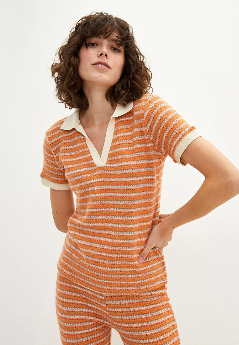 LC WAIKIKI Polo Neck Striped Short Sleeve Women's T-Shirt 4 LC WAIKIKI Polo Neck Striped Short Sleeve Women's T-Shirt - Image 2