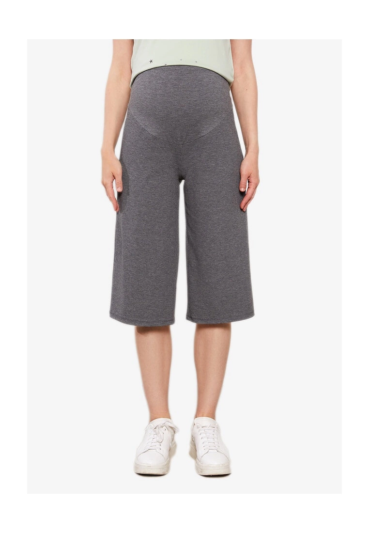 LC WAIKIKI Maternity Tummy Panel Capri Pants 3 LC WAIKIKI Maternity Tummy Panel Capri Pants