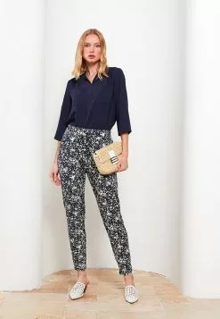 LC WAIKIKI Women's Elastic Waist Patterned Sweatpants