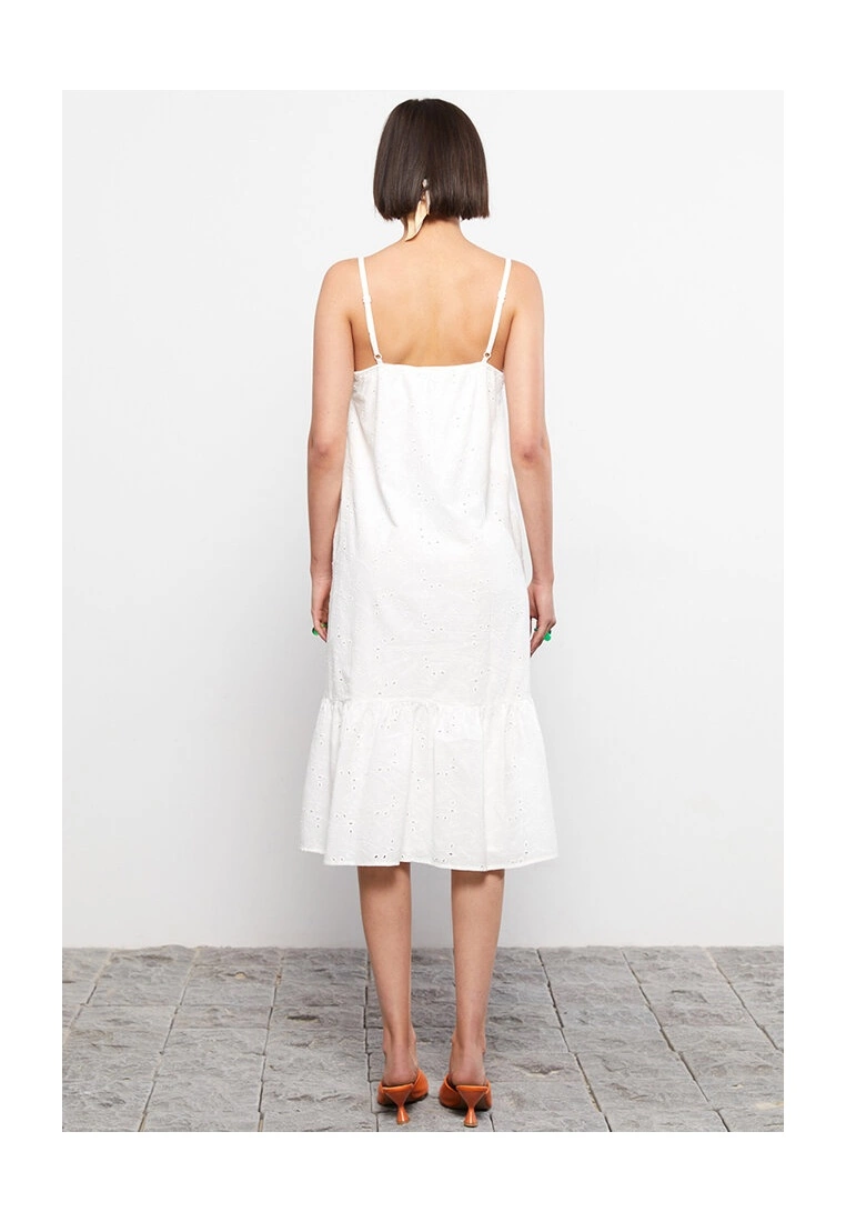 LC WAIKIKI Heart Collar Self Brode Dress 4 LC WAIKIKI Heart Collar Self Brode Dress - Image 2