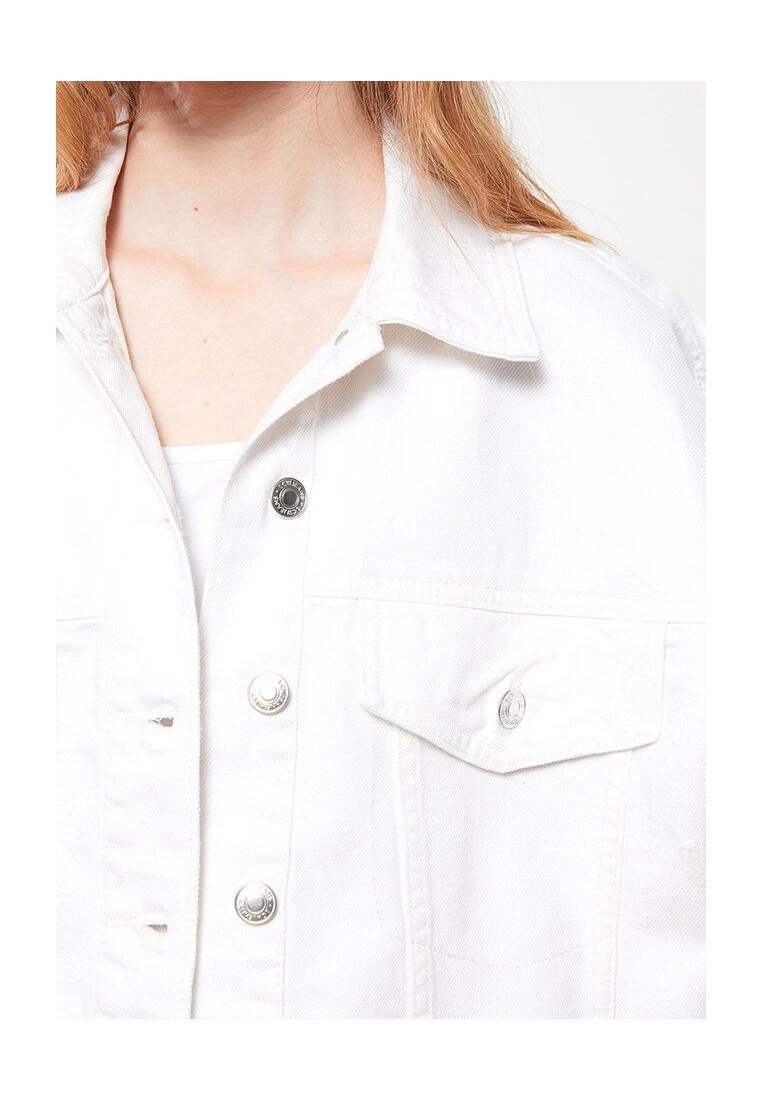 LC WAIKIKI Women's Cut-Off Denim Jacket 5 LC WAIKIKI Women's Cut-Off Denim Jacket - Image 3