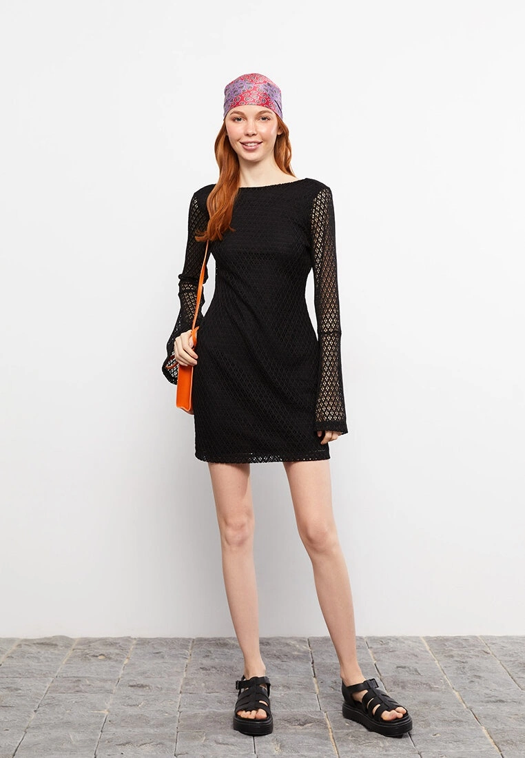 LC WAIKIKI Crew Neck Patterned Long Sleeve Lace Women's Dress 6 LC WAIKIKI Crew Neck Patterned Long Sleeve Lace Women's Dress - Image 4