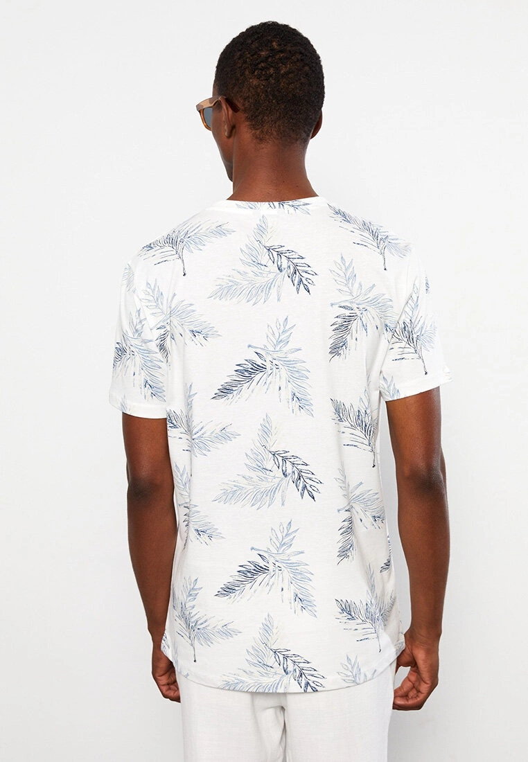 LC WAIKIKI Crew Neck Short Sleeve Patterned Combed Cotton Men's T-Shirt 7 LC WAIKIKI Crew Neck Short Sleeve Patterned Combed Cotton Men's T-Shirt - Image 5