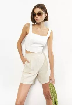 LC WAIKIKI Elastic Waist Comfortable Fit Plain Women's Shorts -LC WAIKIKI popular shop lc waikiki 1296 9619726 2