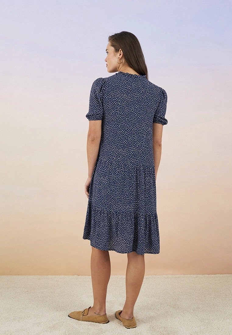 LC WAIKIKI V-Neck Patterned Short Sleeve Viscose Maternity Dress 7 LC WAIKIKI V-Neck Patterned Short Sleeve Viscose Maternity Dress - Image 5