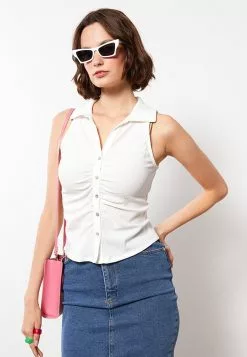 LC WAIKIKI Shirt Collar Self Patterned Sleeveless Women's Blouse 10 LC WAIKIKI Shirt Collar Self Patterned Sleeveless Women's Blouse -LC WAIKIKI popular shop lc waikiki 1329 4662236 2