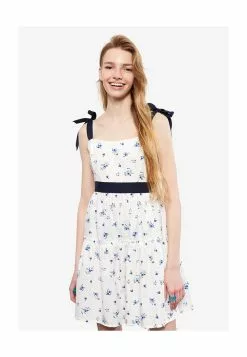 LC WAIKIKI Square Collar Strap Cotton Dress