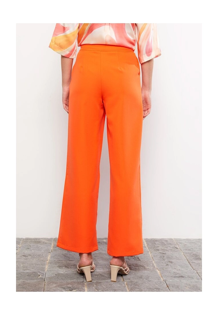 LC WAIKIKI Standard Fit Detail Trousers 4 LC WAIKIKI Standard Fit Detail Trousers - Image 2