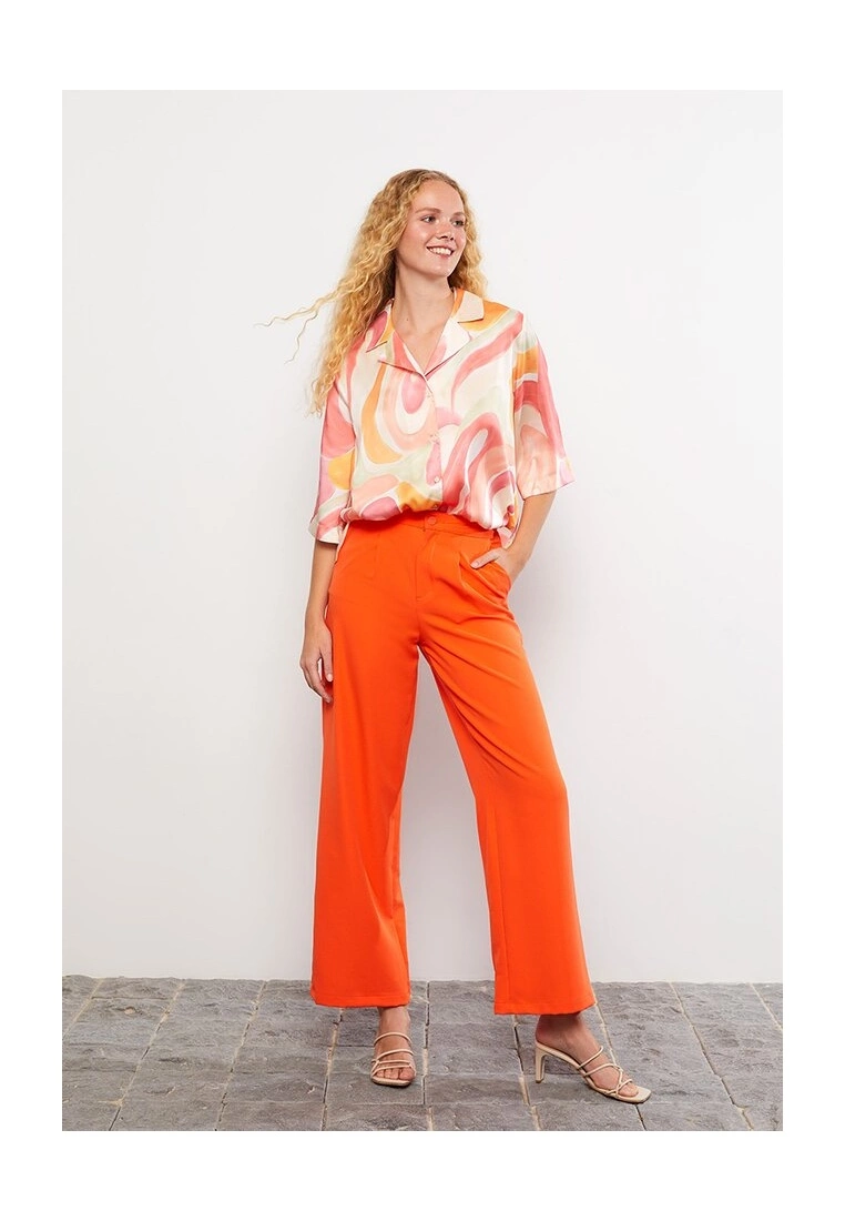 LC WAIKIKI Standard Fit Detail Trousers 6 LC WAIKIKI Standard Fit Detail Trousers - Image 4