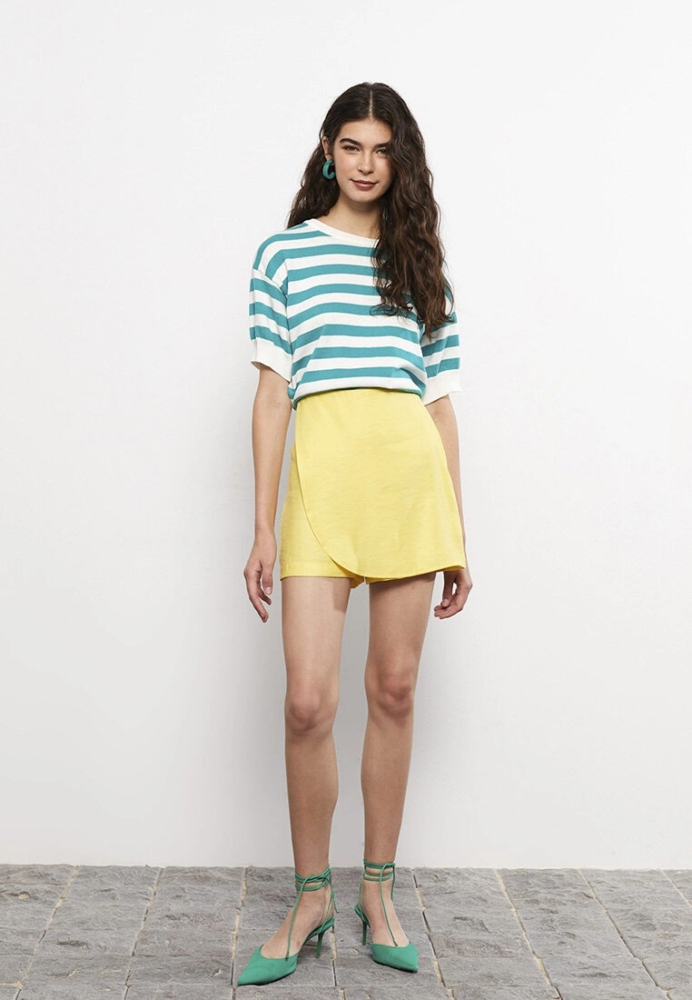 LC WAIKIKI Straight Women Short Skirt 4 LC WAIKIKI Straight Women Short Skirt - Image 2